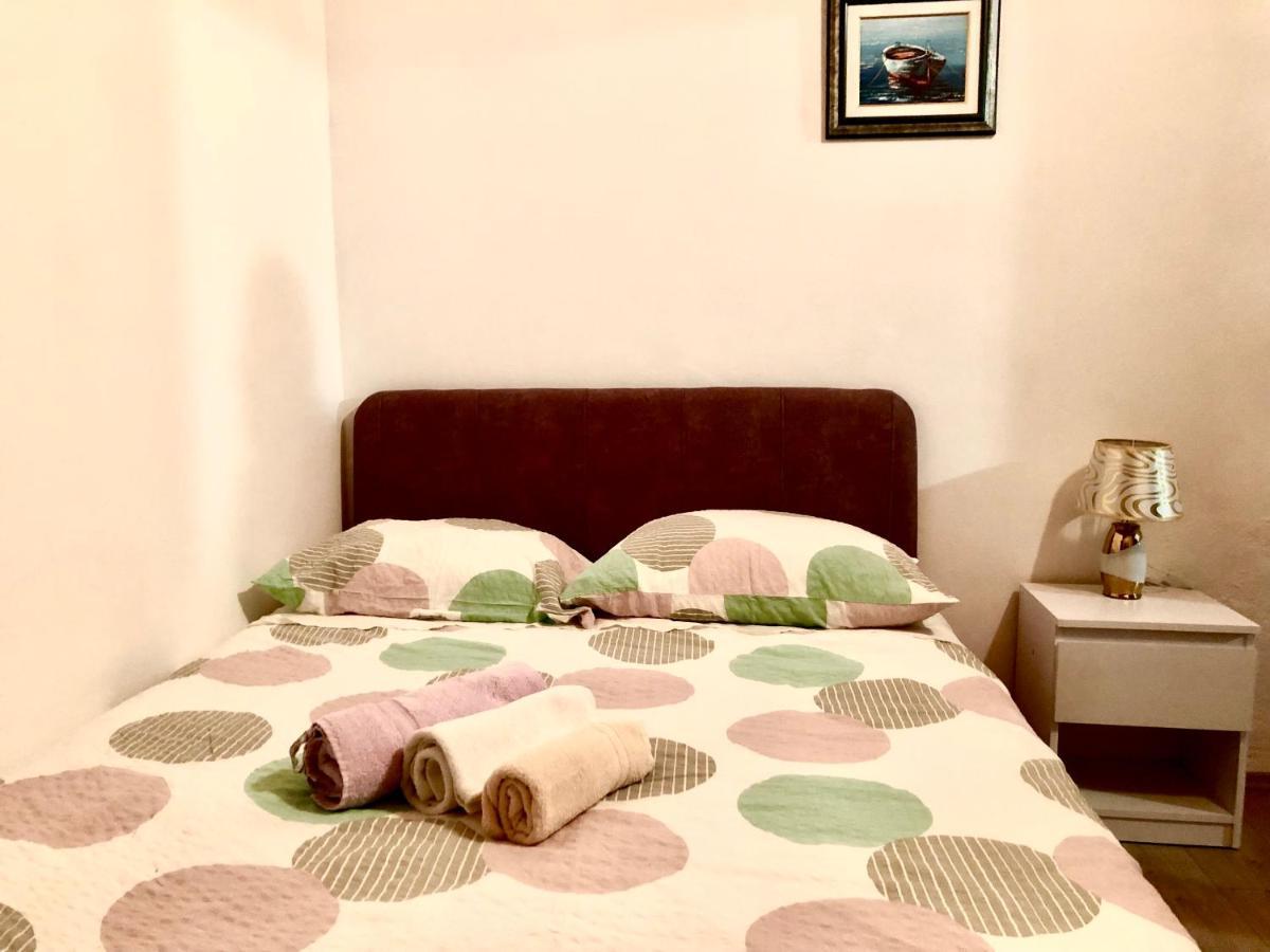 Nar Apartment Mrljane Eksteriør billede