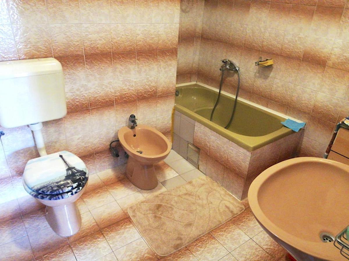 Nar Apartment Mrljane Eksteriør billede