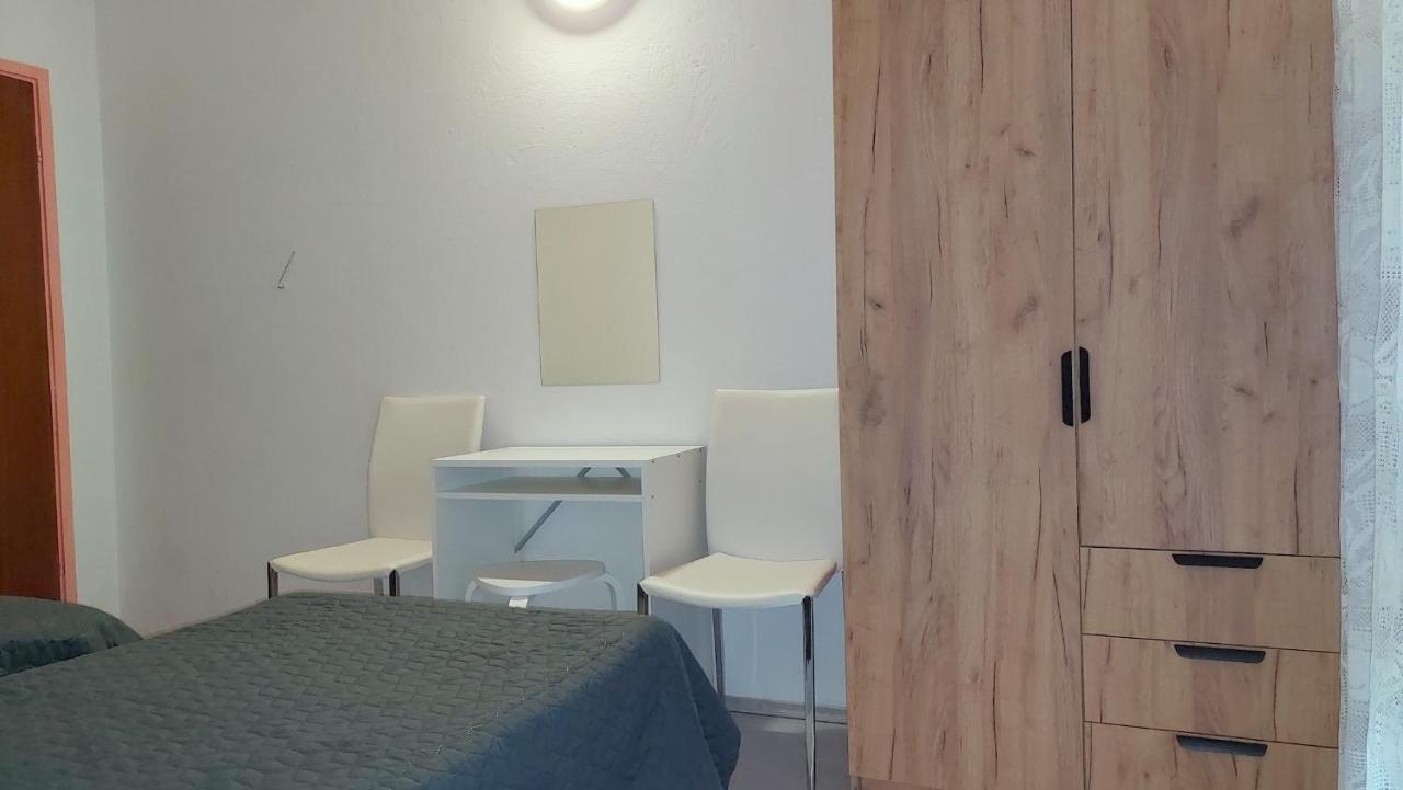 Nar Apartment Mrljane Eksteriør billede