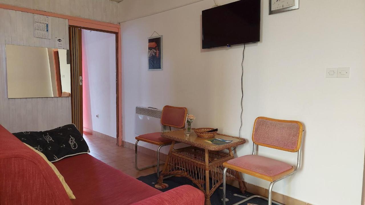 Nar Apartment Mrljane Eksteriør billede